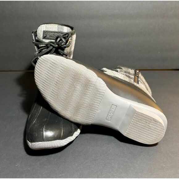 Sperry Women's Saltwater Duck Boots – Plaid Wool & Rubber – Black Gray Size 7.5 - Picture 3 of 4